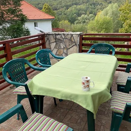 Sziszi Vendeghaz *